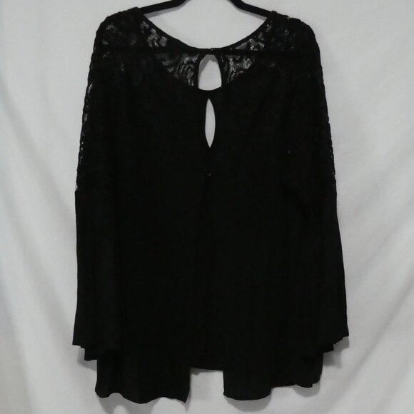 Unbranded | P2P 22 inches measured | Elegant Black Lace Detail Blouse - Picture 1 of 15